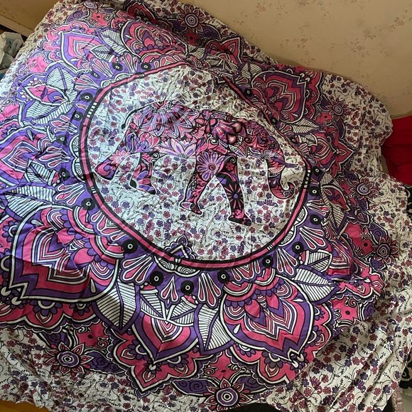 Elephant tapestry - Picture 1 of 1